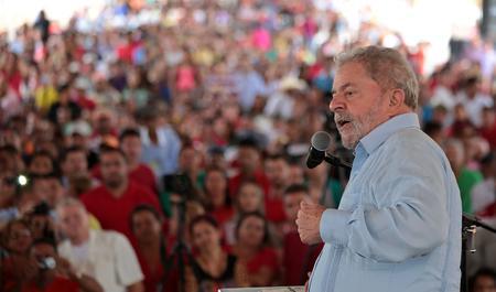 Lula em dois anos, segundo planilha recuperada pela PF, fez retirada de 13 milhões de reais.