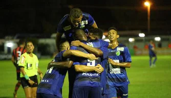 Time do Altos disputa a final do Campeonato Piauiense neste domingo (26)