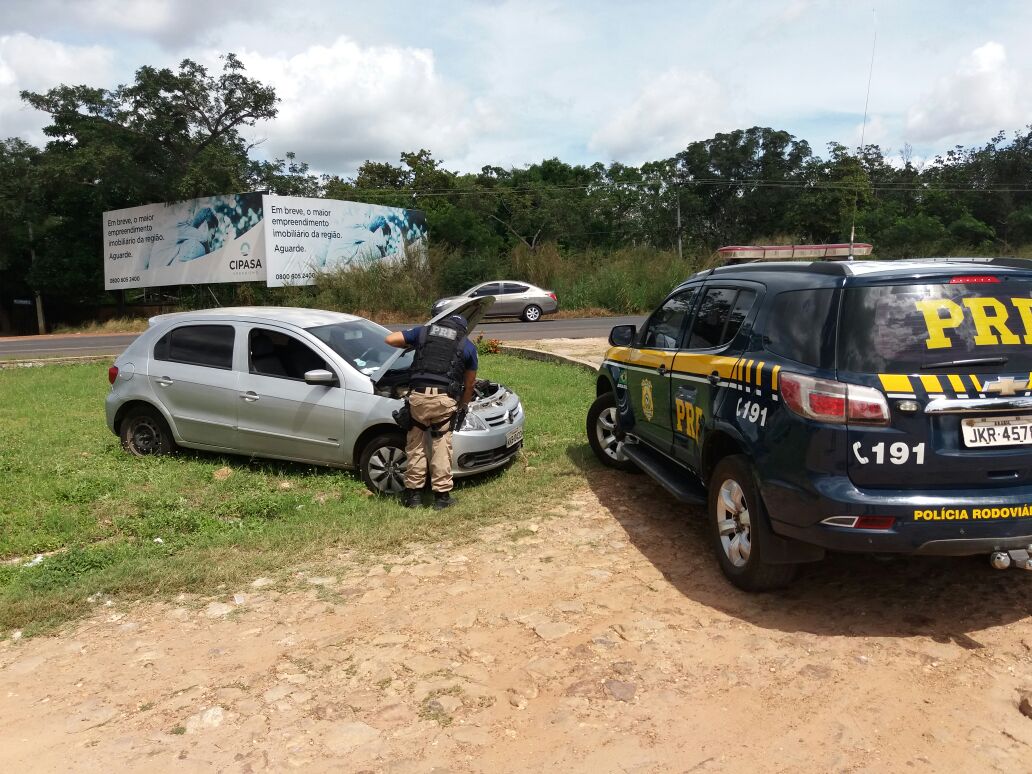 Carro furtado em Pernambuco é recuperado pela PRF