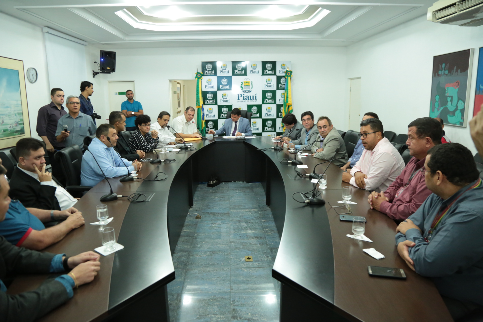 Reunião do governador com investidores do projeto