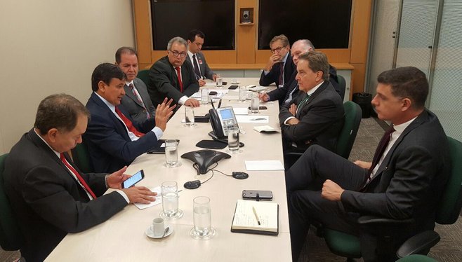 Governador Wellington Dias em reunião com o BNDES em Brasília.
