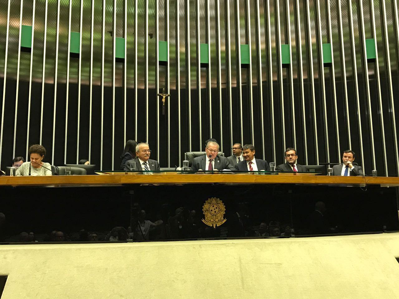 Sessão solene em homenagem aos 300 anos de Oeiras na Câmara dos Deputados