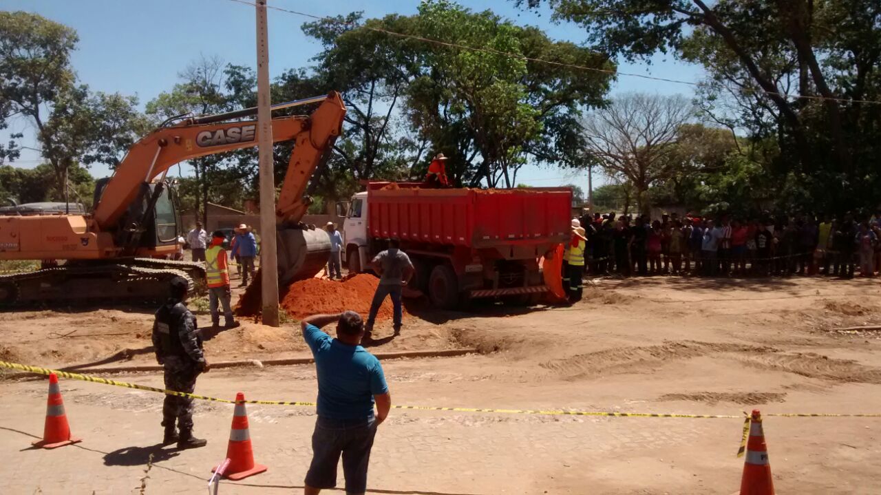 Caminhão atropela duas mulheres na zona sul de Teresina.