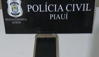 Aparelho celular furtado que foi adquirido pelo suspeito.
