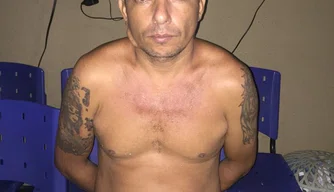 Homem é preso por acusação de homicídio em José de Freitas.