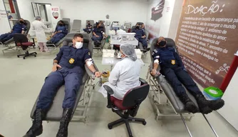 Agentes da GCM mobilizam campanha de doação de sangue no Hemopi.