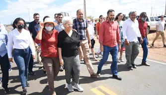 Governadora Regina Sousa entrega obra da PI-459 em Betânia do Piauí