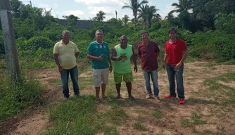 Prefeitura de Teresina vai construir campo de futebol no bairro Cidade Jardim