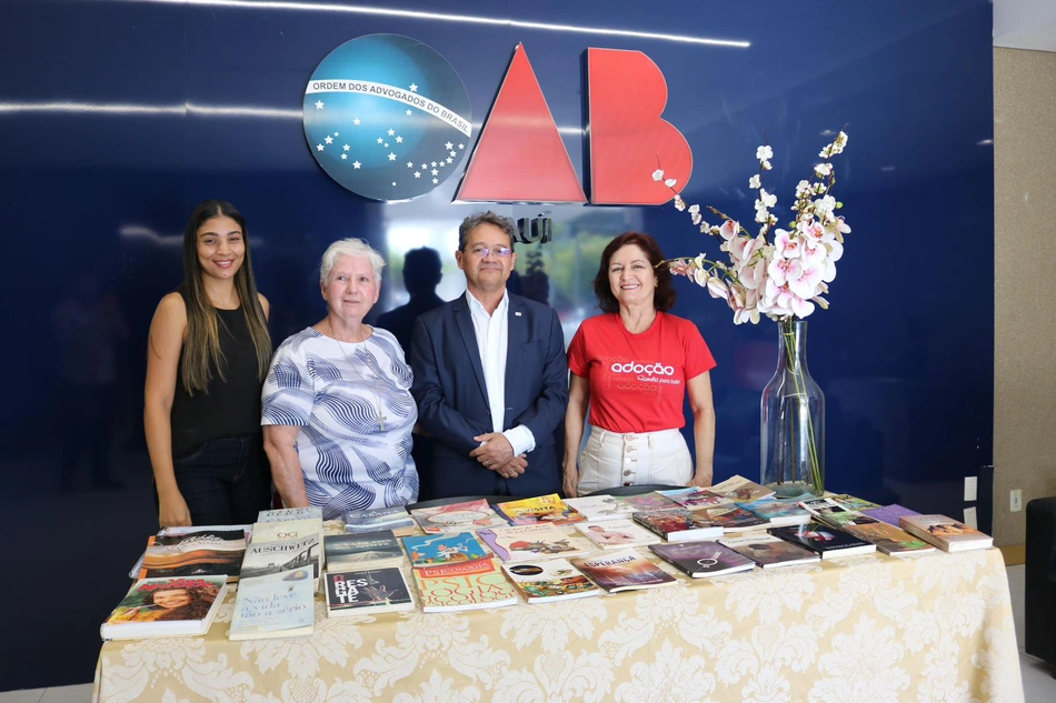 OAB realiza doação de livros