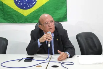 JVC pode ser pré-candidato a prefeito do PSDB, diz Edson Melo