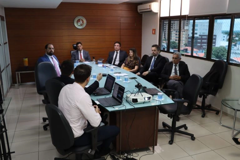 Reunião entre Ministério Público e presidente da FMS