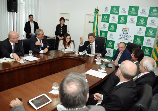 Reunião com representantes da empresa Terracal(Imagem:Kalberto Rodrigues)