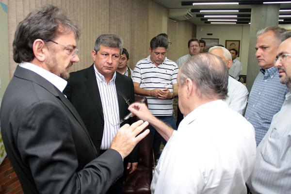 Zé Filho e o governador Wilson Martins abriram a sexta edição da Feira dos Municípios do Piauí(Imagem:Divulgação)