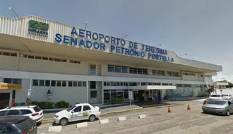 Aeroporto Senador Petrônio Portella. Aeroporto Senador Petrônio Portella.