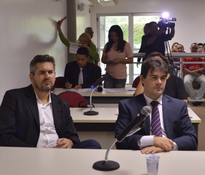 Pablo Santos (PMDB) e deputado Severo Eulálio (PMDB) durante audiência das comissões