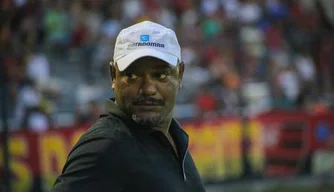 Cícero Monteiro teve 26% de aproveitamento no comando do Leão.