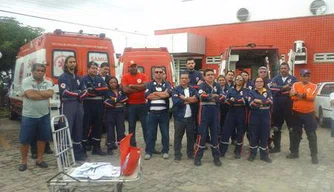 Servidores do SAMU paralisaram os atendimentos na manhã desta terça-feira (04).