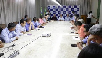 Reunião entre Firmino Filho e base aliada