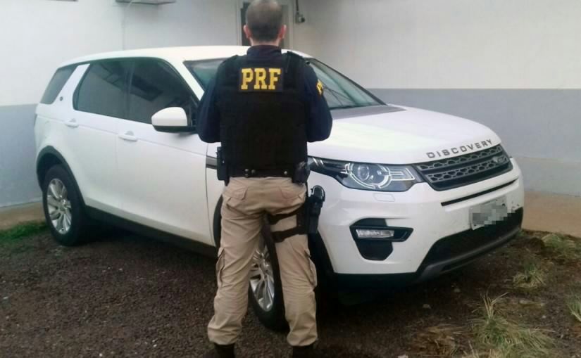 Veículo apreendido em operação da PRF na cidade de Floriano
