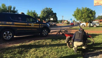 Homem é preso com moto roubada em Altos