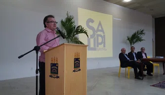 O evento de lançamento do Salipi contou com a presença de representantes do Governo. O evento de lançamento do Salipi contou com a presença de representantes do Governo.