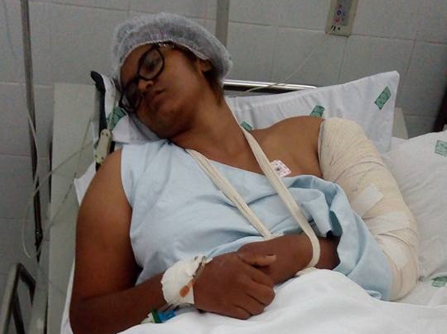 Kamilla após as agressões no hospital