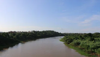 Projeto Observando os Rios da SOS Atlântica pretende monitorar poluição nos rios.