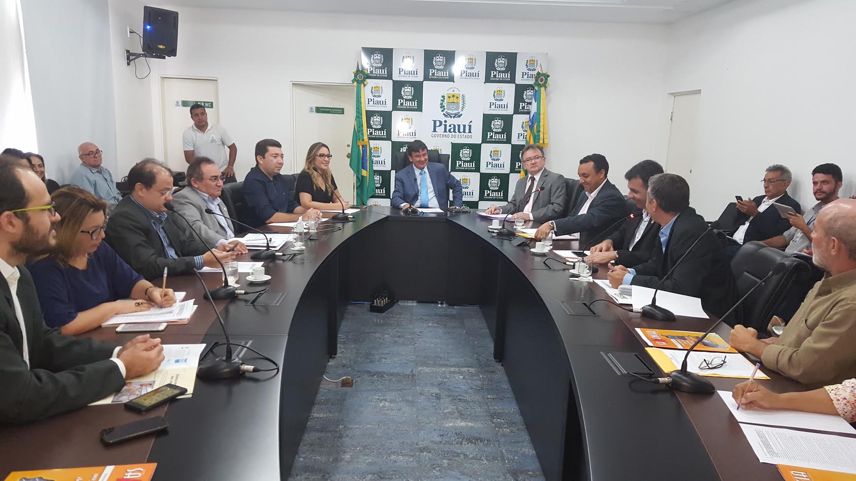 Reunião sobre Uapi