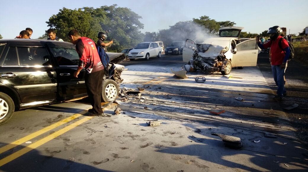 Colisão deixa uma pessoa morta e três feridas em Teresina