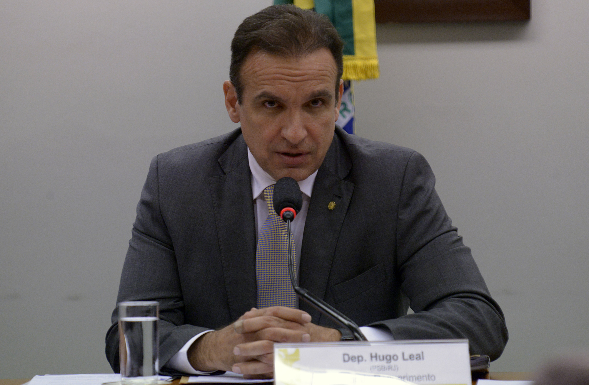 Deputado Hugo Leal (PSB-RJ), que apresentou o substitutivo.