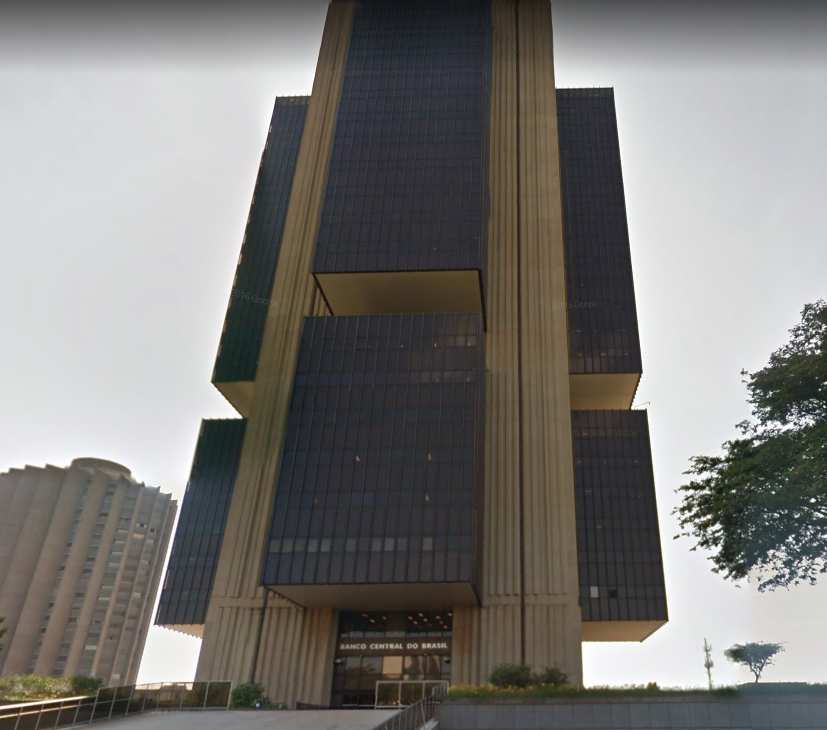 Projeção de inflação cai juntamente com estimativa do PIB, conforme Banco Central.