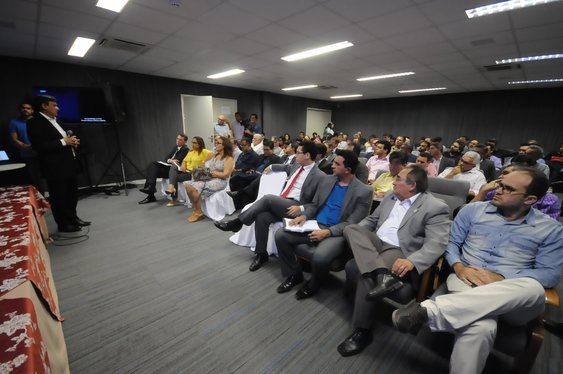 Wellington Dias cobra mais de 1 bi em investimentos do Orçamento Geral da União.