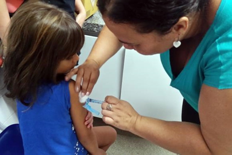 Número alvo de crianças vacinadas não foi atingido em Teresina