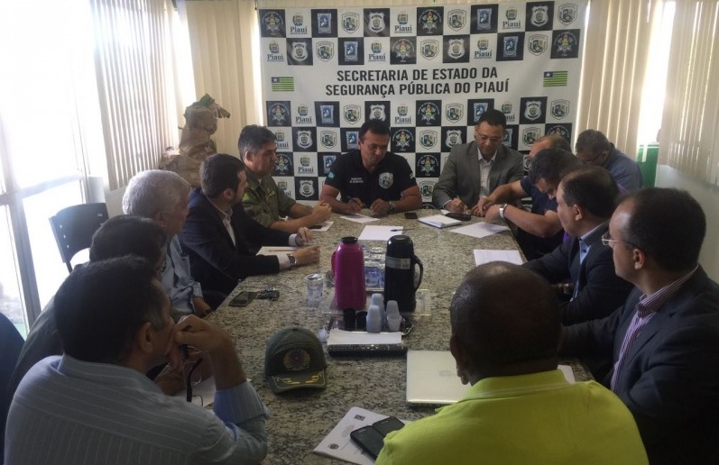 Reunião sobre operações para o combate da violência no Piauí