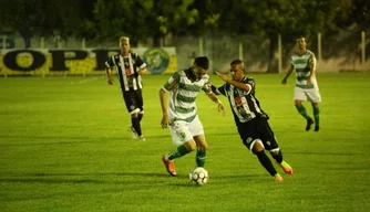 Altos empata com Santos e busca classificação no jogo de volta.
