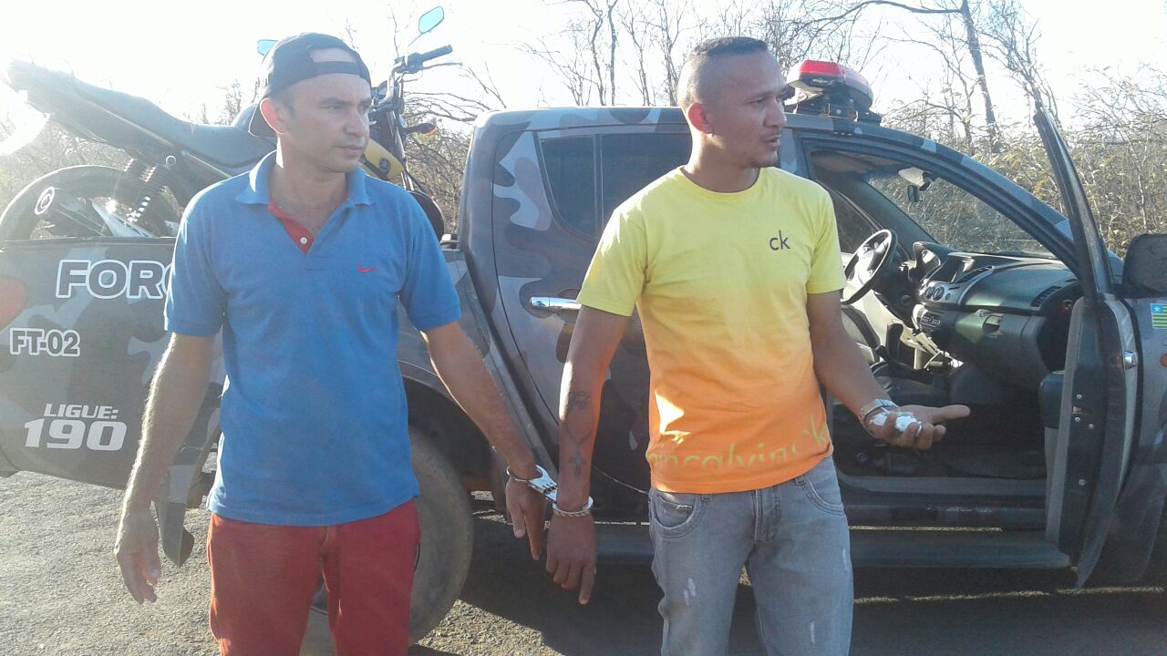 Dois homens são presos por tráfico de drogas em Curimatá.