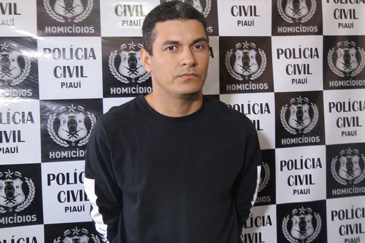 Acusado de homicídio, Dorival Ferreira de Almeida.