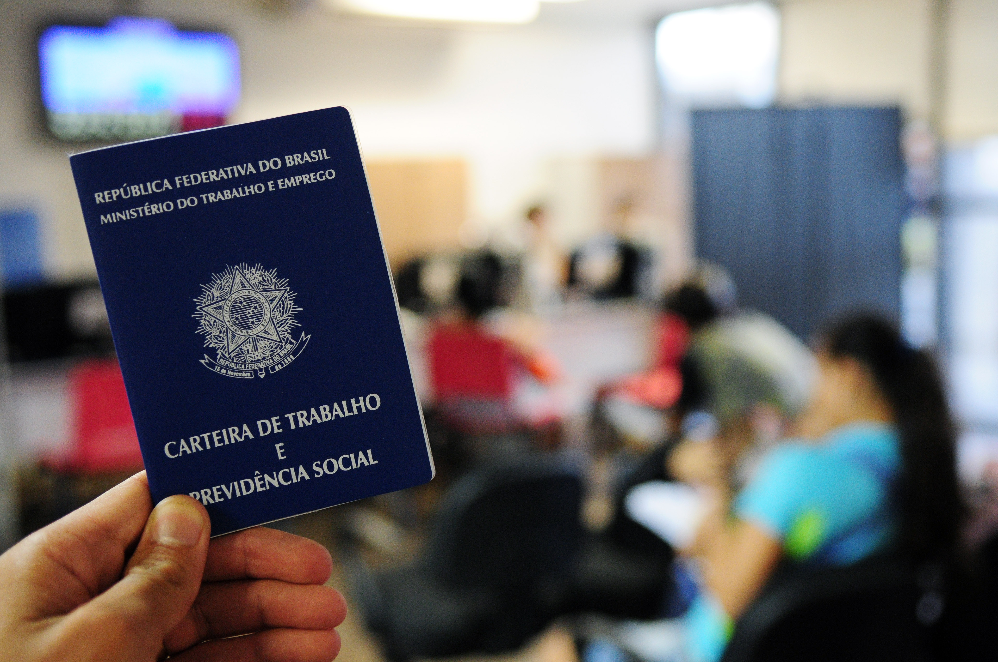 Desemprego atinge 13% dos brasileiros