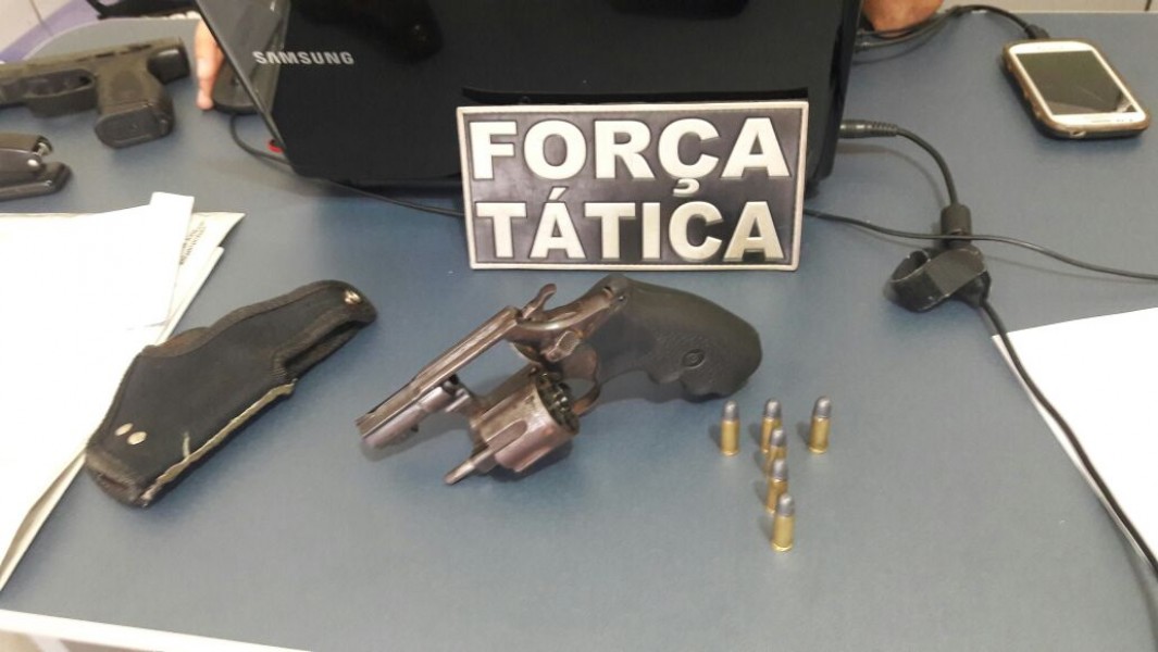 Armas e munições apreendidas em Coivaras-PI.