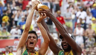 Evandro e André conquistam ouro no Mundial de Vôlei de Praia