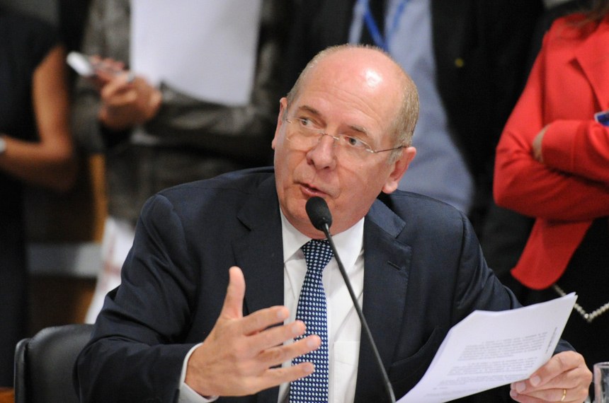 Autor do Projeto de Lei, senador Paulo Bauer (PSDB-SC).