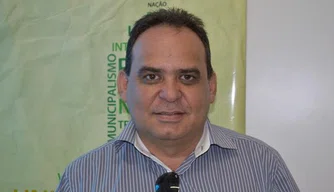 Prefeito de Aroazes, Antônio Tomé Soares de Carvalho Neto.