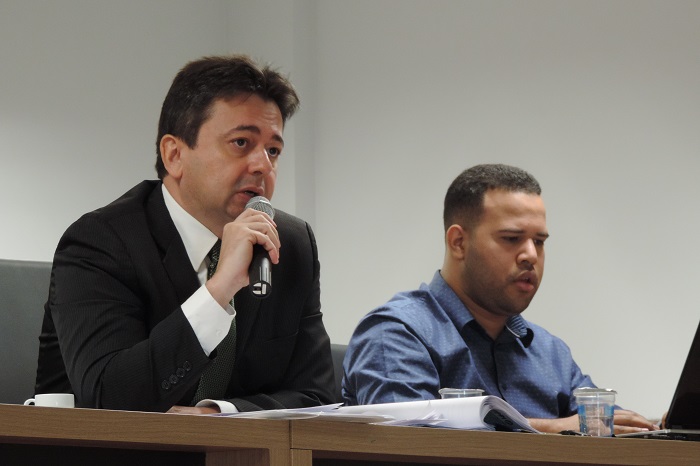 O promotor de Justiça Eny Marcos Vieira Pontes presidiu a sessão.