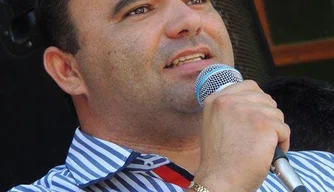 Ex-prefeito de Valença do Piauí, Walfredo Filho.