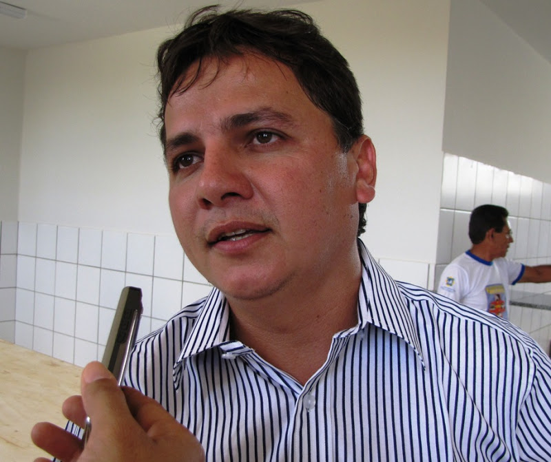 Ex-prefeito de Isaías Coelho, Everardo Moura.