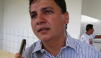 Ex-prefeito de Isaías Coelho, Everardo Moura.