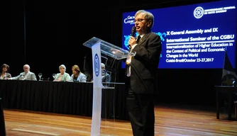 José Arimateia Dantas Lopes em solenidade na Universidade de Mato Grosso (UFMT).