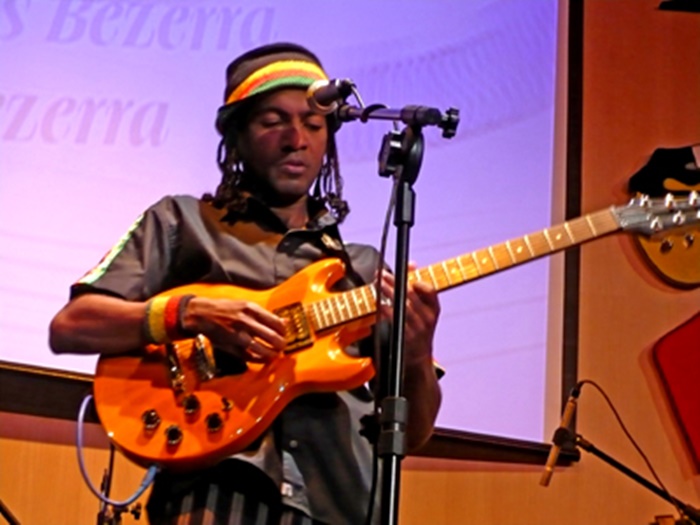 Assis Bezerra leva música Afro ao palco do Boca da Noite.