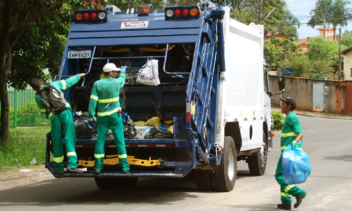 Taxa da coleta de lixo em Teresina deve ser paga até 16 de abril.