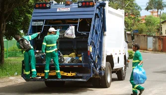 Taxa da coleta de lixo em Teresina deve ser paga até 16 de abril.
